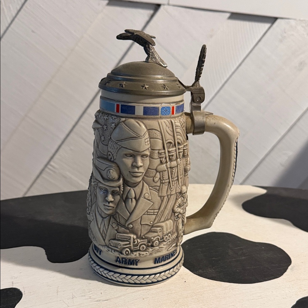 Avon Patriotic Ceramic Stein with Eagle Lid